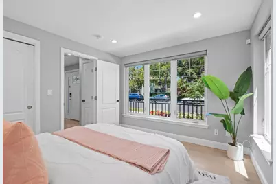 1343 Araujo St, San Jose, CA 95131 - Photo 18