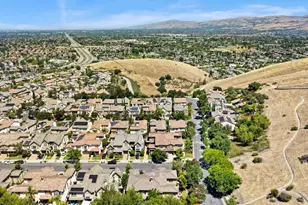 1392 Thornbury Ln, San Jose, CA 95138 - Photo 12