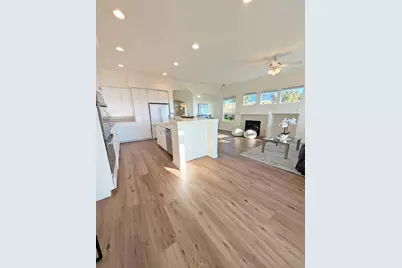 9041 Village View Loop, San Jose, CA 95135 - Photo 14