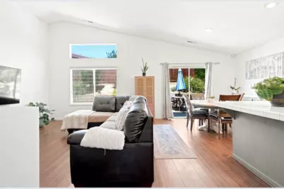 1571 Mimosa St, Hollister, CA 95023 - Photo 8