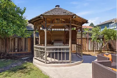 1364 Randol Ave, San Jose, CA 95126 - Photo 48