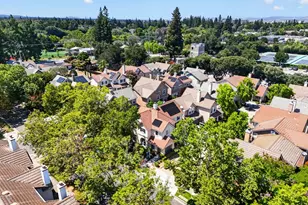 180 Espinosa Ln, Mountain View, CA 94043 - Photo 58