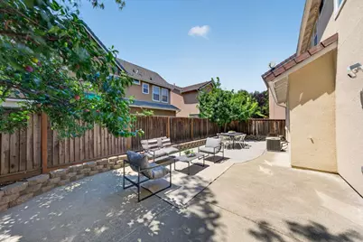180 Espinosa Ln, Mountain View, CA 94043 - Photo 44