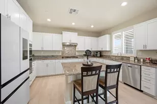 1196 Wildrose Dr, Hollister, CA 95023 - Photo 8
