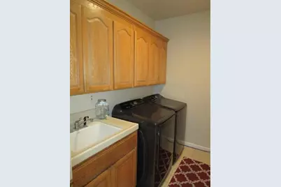 1721 Monte Vista Dr, Hollister, CA 95023 - Photo 18