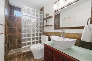 6052 Ashburton Dr, San Jose, CA 95123 - Photo 16