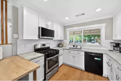 2393 Stratford Dr, San Jose, CA 95124 - Photo 12