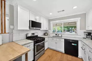 2393 Stratford Dr, San Jose, CA 95124 - Photo 12