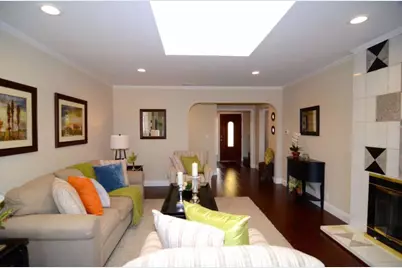 20 Cozzolino Dr, Millbrae, CA 94030 - Photo 2