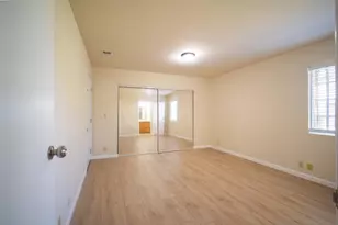 1221 E 19th St, Oakland, CA 94606 - Photo 48