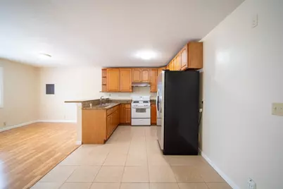 1221 E 19th St, Oakland, CA 94606 - Photo 10