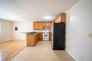 1221 E 19th St, Oakland, CA 94606 - Photo 10
