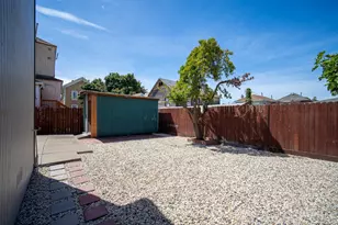 1221 E 19th St, Oakland, CA 94606 - Photo 64