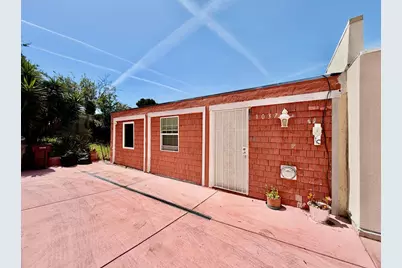 1035-1037 Warfield Ave, Oakland, CA 94610 - Photo 1