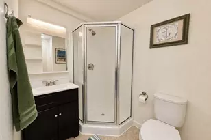 1035-1037 Warfield Ave, Oakland, CA 94610 - Photo 12