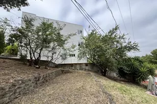 1035-1037 Warfield Ave, Oakland, CA 94610 - Photo 18