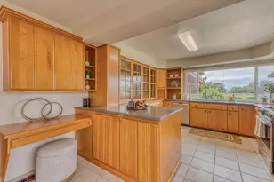 15460 Oak Hills Dr, Salinas, CA 93907 - Photo 18