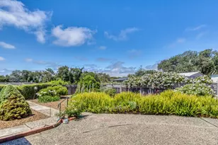 15460 Oak Hills Dr, Salinas, CA 93907 - Photo 44