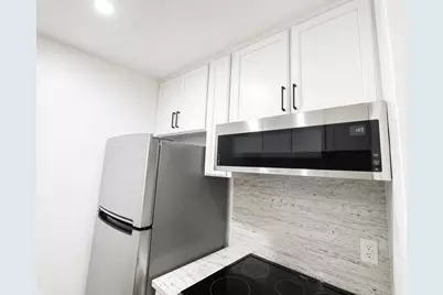 7109 Shelter Creek Ln, San Bruno, CA 94066 - Photo 4