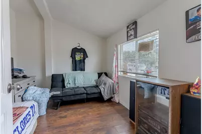694 Central Ave, Hollister, CA 95023 - Photo 8
