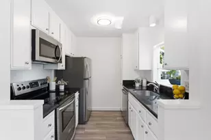 905 W Middlefield Rd 972, Mountain View, CA 94043 - Photo 4