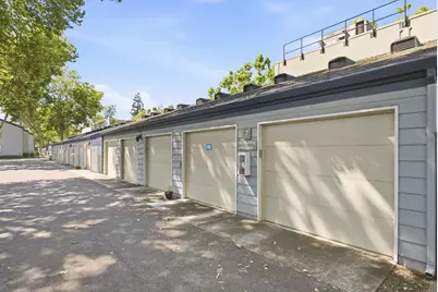 905 W Middlefield Rd 972, Mountain View, CA 94043 - Photo 40