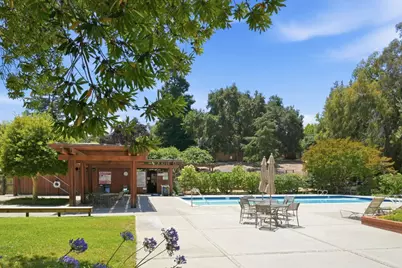 19 Farm Rd, Los Altos, CA 94024 - Photo 26
