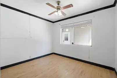 3181 Maddux Dr, Palo Alto, CA 94303 - Photo 16