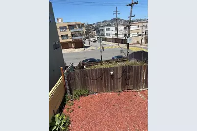 688 Morse St, San Francisco, CA 94112 - Photo 2