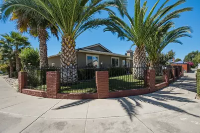 610 Memorial Dr, Hollister, CA 95023 - Photo 2