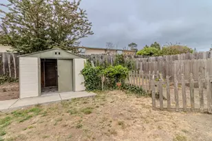 111 Mayfair Dr, Salinas, CA 93905 - Photo 30