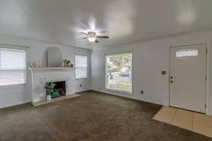 111 Mayfair Dr, Salinas, CA 93905 - Photo 4