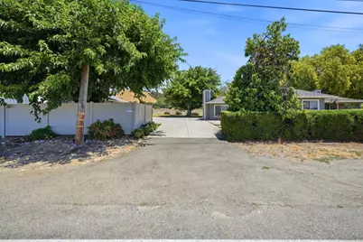 15600 Foothill Ave, Morgan Hill, CA 95037 - Photo 36