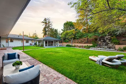 26201 Dori Ln, Los Altos Hills, CA 94022 - Photo 86