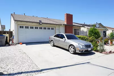 1829 Platinum Ct, San Jose, CA 95116 - Photo 16