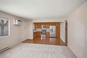 1271 Juniper Dr 7, Gilroy, CA 95020 - Photo 6