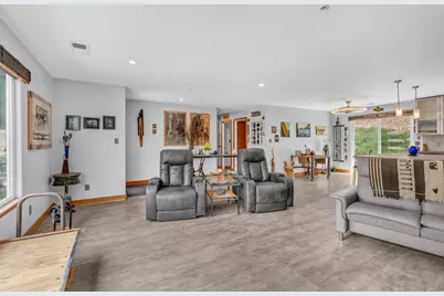 7310 Timeview Way, Salinas, CA 93907 - Photo 12
