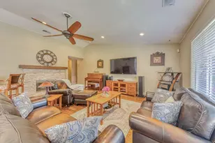 317 Cliff Ct, Soledad, CA 93960 - Photo 10