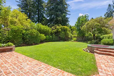 1408 Edgewood Dr, Palo Alto, CA 94301 - Photo 32