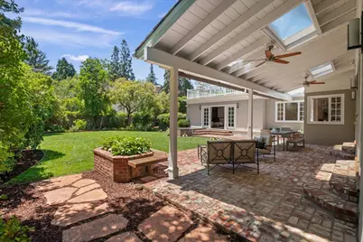 1408 Edgewood Dr, Palo Alto, CA 94301 - Photo 28