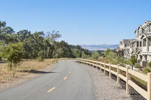 6389 Laguna Seca Ln, Gilroy, CA 95020 - Photo 38