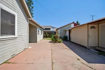 240 Berkshire Ave, Redwood City, CA 94063 - Photo 6
