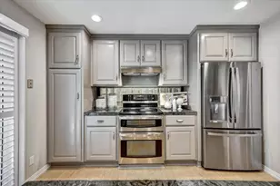 15 Los Altos Sq 15, Los Altos, CA 94022 - Photo 8