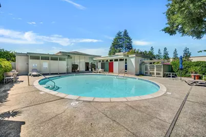 15 Los Altos Sq 15, Los Altos, CA 94022 - Photo 22