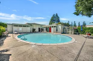 15 Los Altos Sq 15, Los Altos, CA 94022 - Photo 22