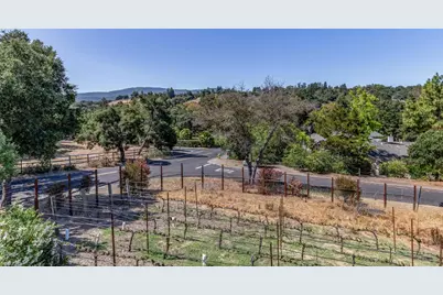 12882 Viscaino Rd, Los Altos Hills, CA 94022 - Photo 42