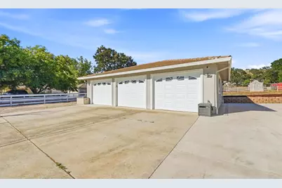 10740 New Ave, Gilroy, CA 95020 - Photo 38