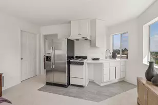 10955 Stonebrook Dr, Los Altos, CA 94024 - Photo 10