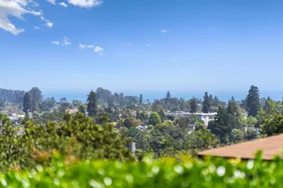 31 S Circle Dr, Santa Cruz, CA 95060 - Photo 2