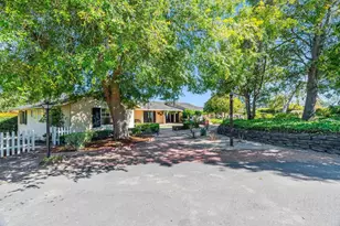 31 S Circle Dr, Santa Cruz, CA 95060 - Photo 8